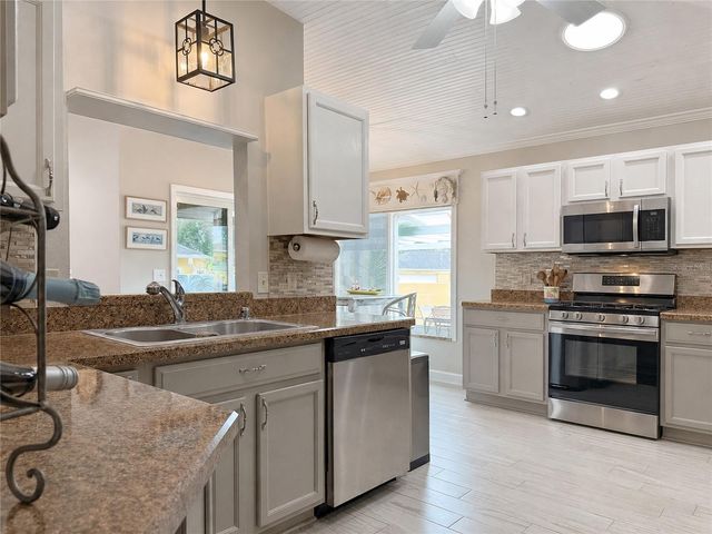 853 WINCHESTER COURT, The Villages, FL 32162
