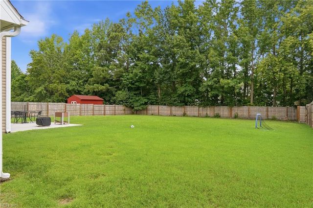 712 Woodcott DR, Chesapeake, VA 23322