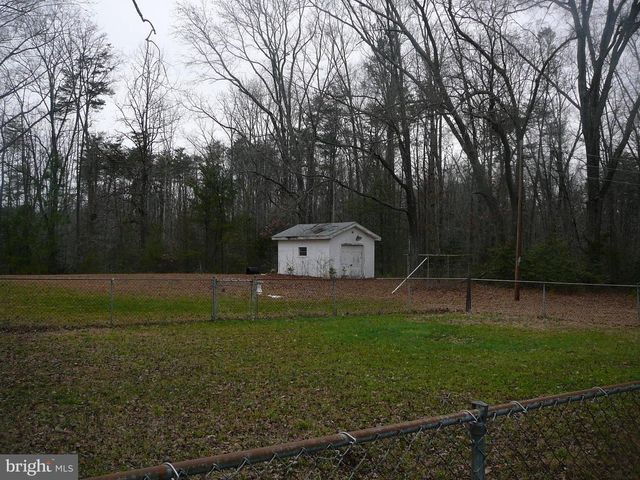 6088 FREDERICKSBURG TPKE, Woodford, VA 22580