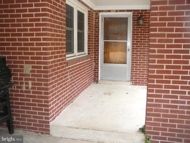 6088 FREDERICKSBURG TPKE, Woodford, VA 22580