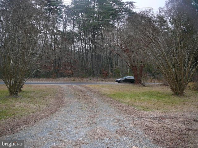 6088 FREDERICKSBURG TPKE, Woodford, VA 22580