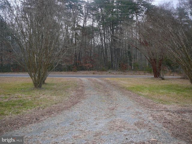 6088 FREDERICKSBURG TPKE, Woodford, VA 22580