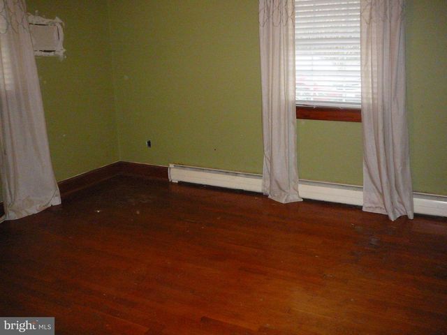 6088 FREDERICKSBURG TPKE, Woodford, VA 22580