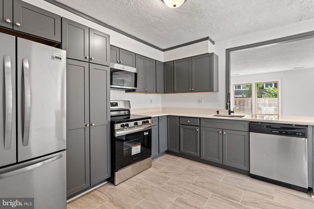 7559 BELLE GRAE DR, Manassas, VA 20109