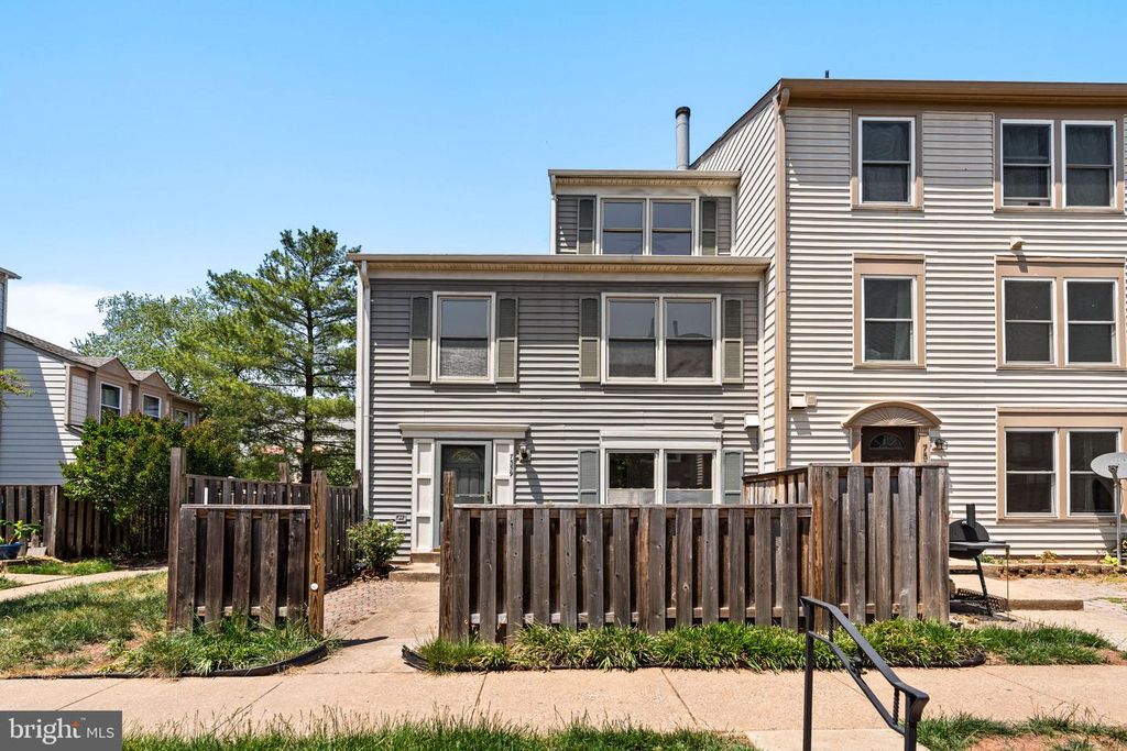 7559 BELLE GRAE DR, Manassas, VA 20109