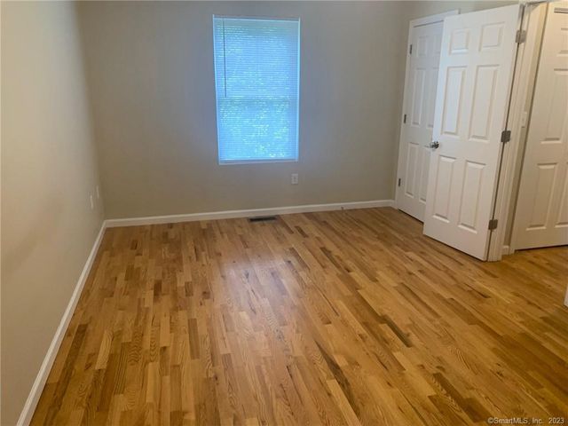 54 Tridell Drive 29, Southington, CT 06489