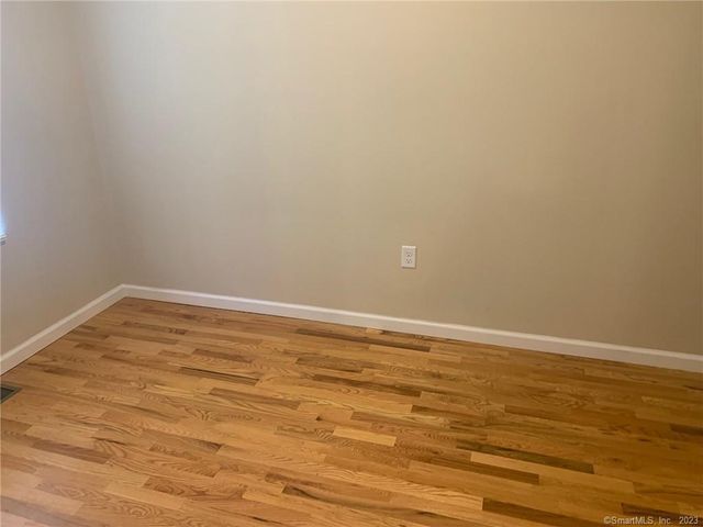 54 Tridell Drive 29, Southington, CT 06489
