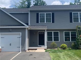 54 Tridell Drive 29, Southington, CT 06489