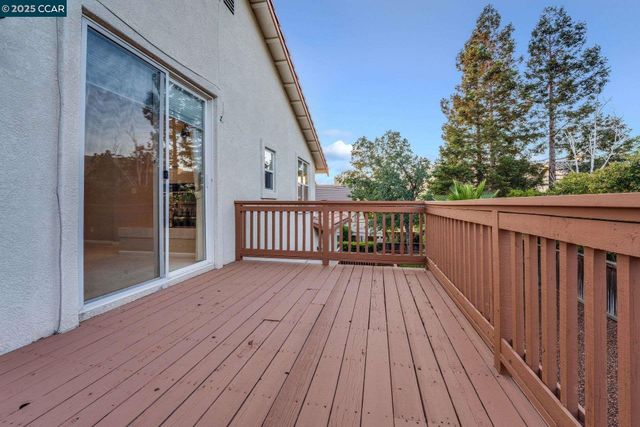 1105 Peacock Creek Drive, Clayton, CA 94517