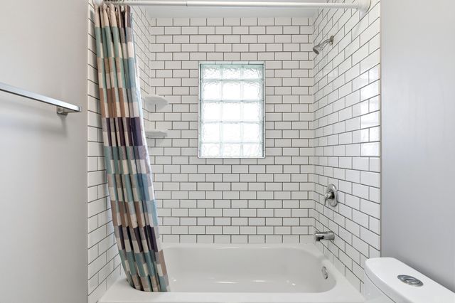 6479 Karl Road, Columbus, OH 43229