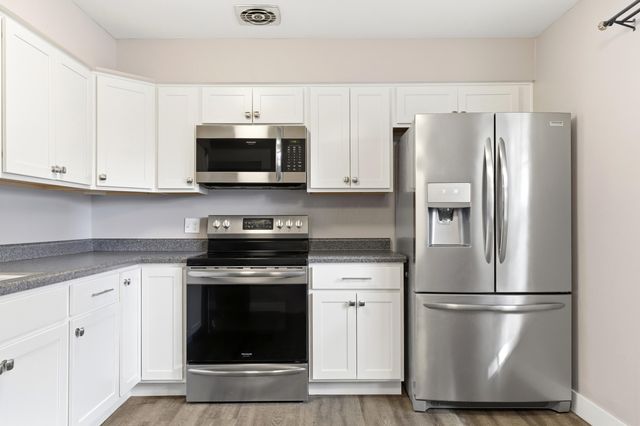 6479 Karl Road, Columbus, OH 43229