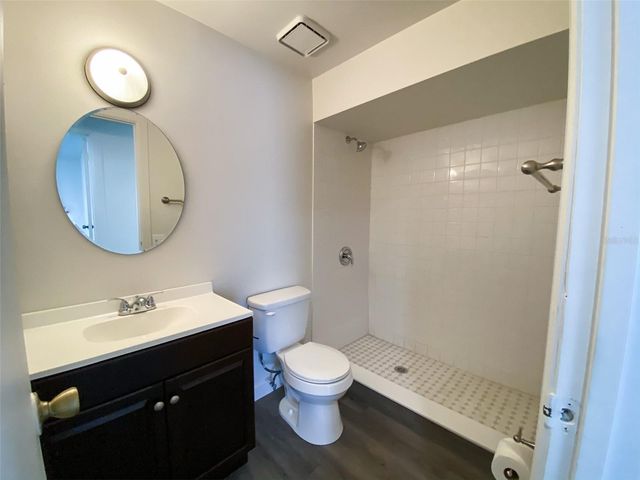28046 LOIS DRIVE, Tavares, FL 32778