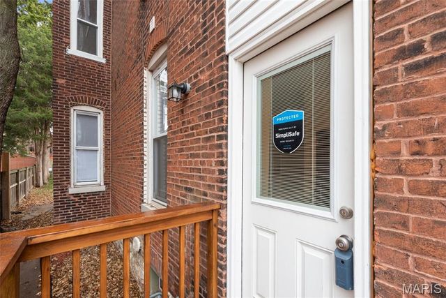 3330 Wisconsin Avenue, St Louis, MO 63118