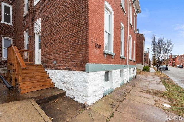 3330 Wisconsin Avenue, St Louis, MO 63118