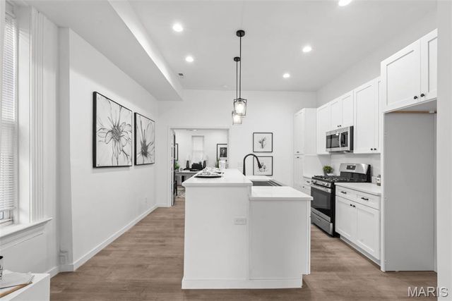 3330 Wisconsin Avenue, St Louis, MO 63118