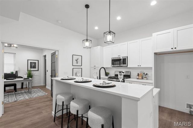 3330 Wisconsin Avenue, St Louis, MO 63118