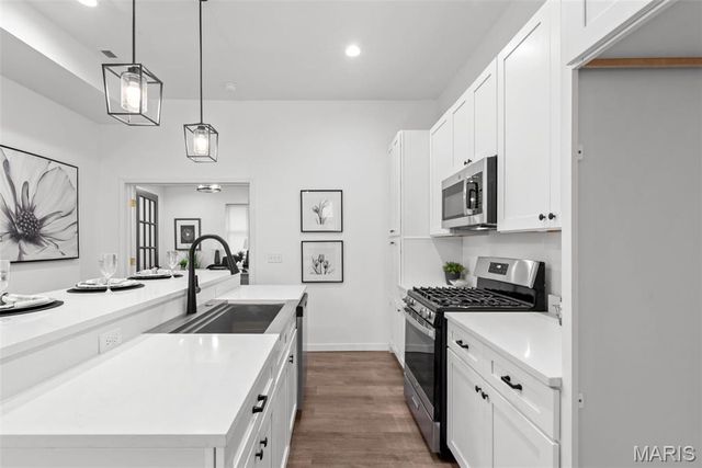 3330 Wisconsin Avenue, St Louis, MO 63118