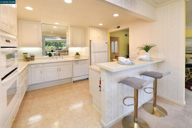 3349 Golden Rain Rd 15, Walnut Creek, CA 94595