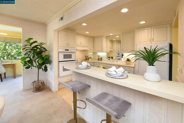 3349 Golden Rain Rd 15, Walnut Creek, CA 94595