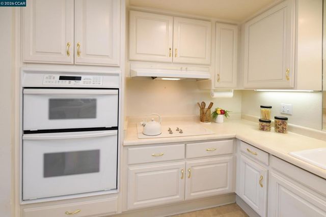 3349 Golden Rain Rd 15, Walnut Creek, CA 94595