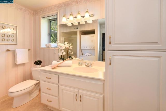 3349 Golden Rain Rd 15, Walnut Creek, CA 94595