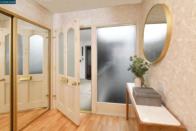 3349 Golden Rain Rd 15, Walnut Creek, CA 94595