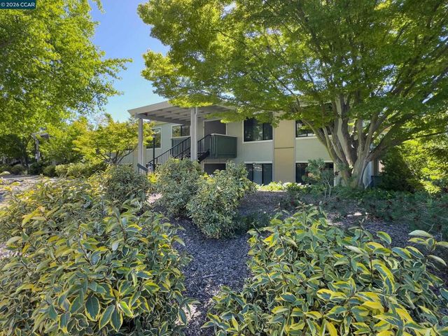 3349 Golden Rain Rd 15, Walnut Creek, CA 94595