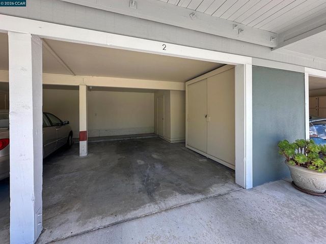 3349 Golden Rain Rd 15, Walnut Creek, CA 94595