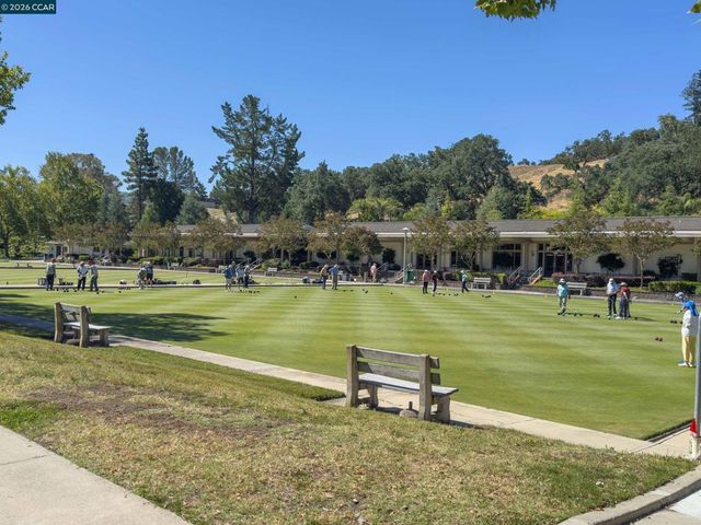 3349 Golden Rain Rd 15, Walnut Creek, CA 94595