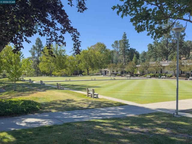 3349 Golden Rain Rd 15, Walnut Creek, CA 94595