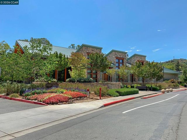 3349 Golden Rain Rd 15, Walnut Creek, CA 94595