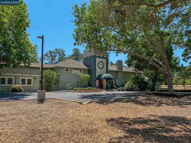 3349 Golden Rain Rd 15, Walnut Creek, CA 94595