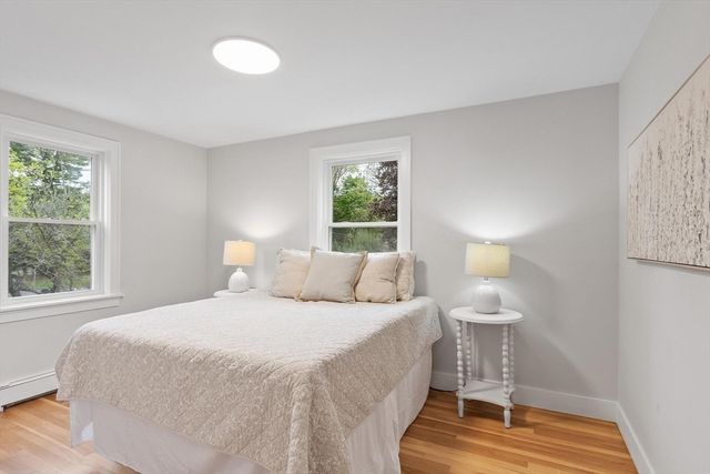 21 Clark Rd, Bedford, MA 01730