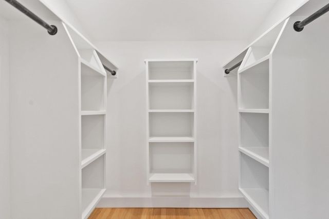 21 Clark Rd, Bedford, MA 01730