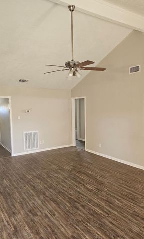 13355 Lake Breeze Lane, Willis, TX 77318