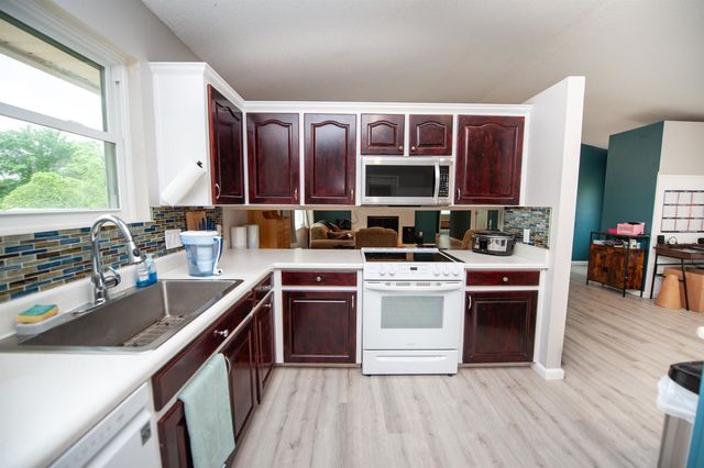102 N Lanford Road, Spartanburg, SC 29301