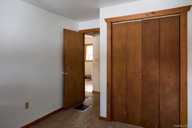 19 Roselawn Road, Central Valley, NY 10917