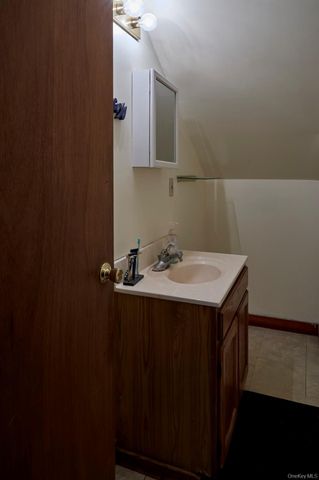 19 Roselawn Road, Central Valley, NY 10917