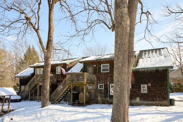 19 Roselawn Road, Central Valley, NY 10917