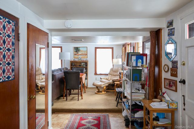 19 Roselawn Road, Central Valley, NY 10917