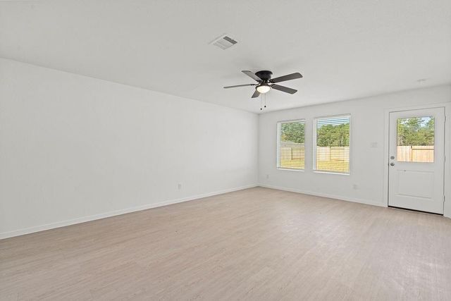 1627 Winwood Drive, Conroe, TX 77303