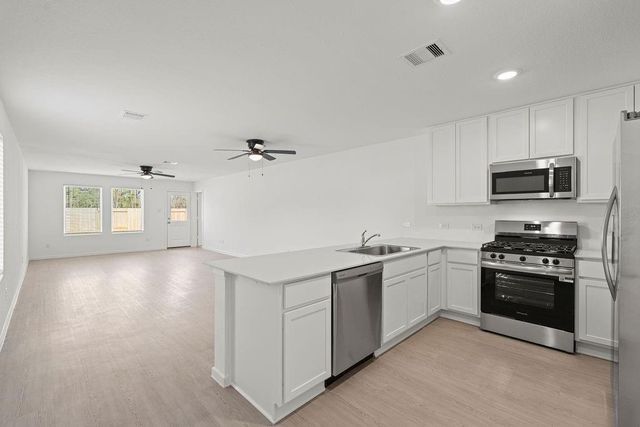 1627 Winwood Drive, Conroe, TX 77303