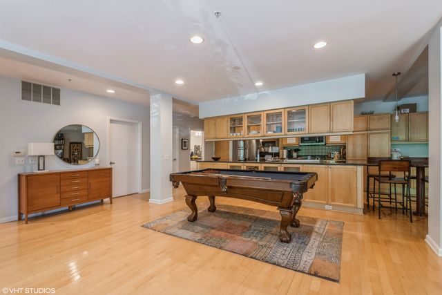 1421 Sherman Avenue 201, Evanston, IL 60201