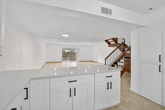 11556 NW 1ST Street, Plantation, FL 33325