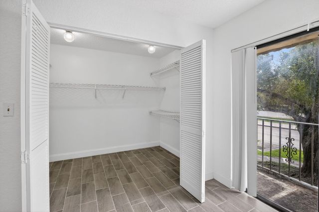 11556 NW 1ST Street, Plantation, FL 33325