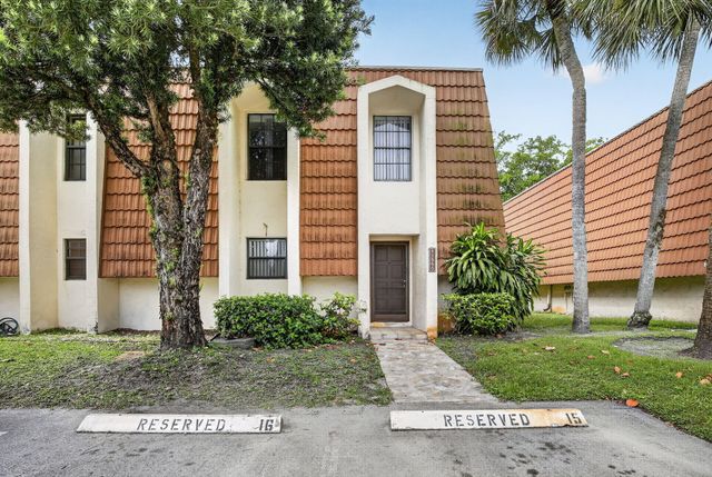 11556 NW 1ST Street, Plantation, FL 33325