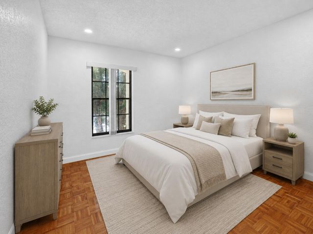 11556 NW 1ST Street, Plantation, FL 33325