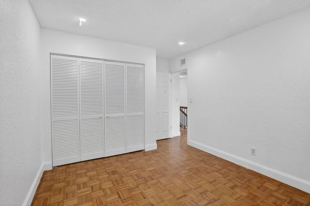 11556 NW 1ST Street, Plantation, FL 33325