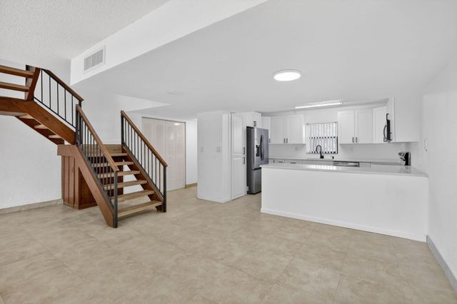11556 NW 1ST Street, Plantation, FL 33325
