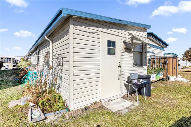 115 TROPICAL LANE, Leesburg, FL 34748